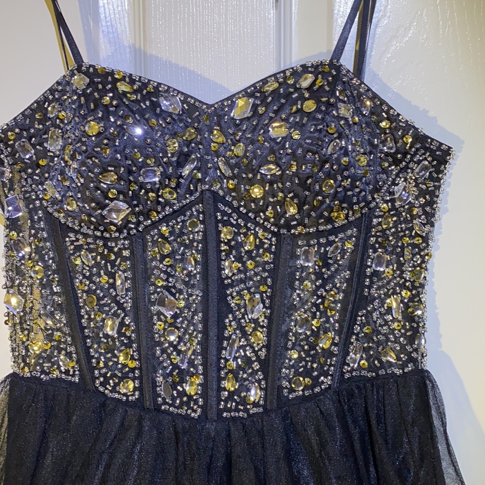 Excellent Used Condition - Picture 2 of 4